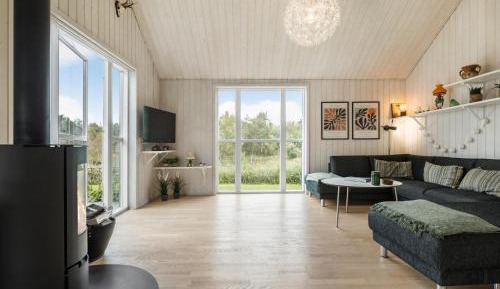 Three-Bedroom Vacation Home 