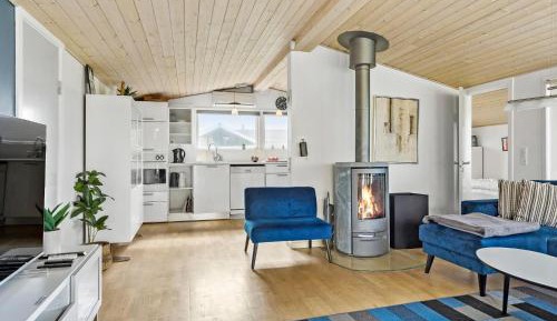 Three-Bedroom Vacation Home 