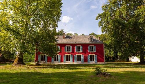 Six-Bedroom House