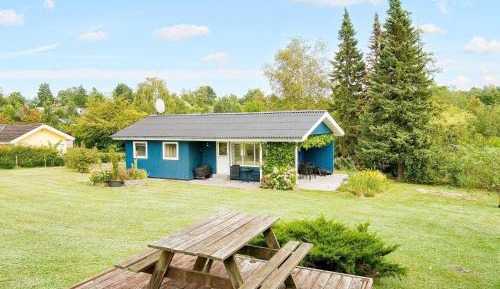 Three-Bedroom Vacation Home 