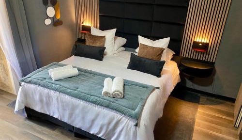 King Room with Spa Bath