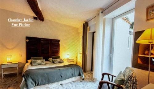 Queen Room with Pool View