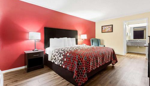 King Room - Non-Smoking