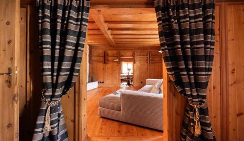 Three-Bedroom Superior Apartment