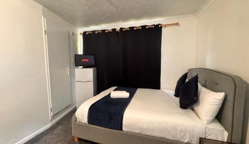 Deluxe Queen Room with Two Queen Beds