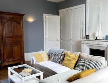 Superior Apartment with City View