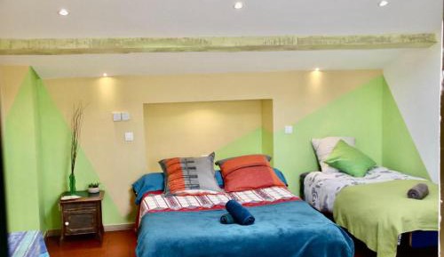 Triple Room with Shared Bathroom