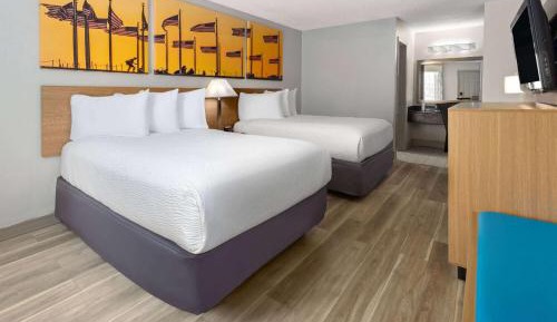 Double Room with Two Double Beds - Non-Smoking