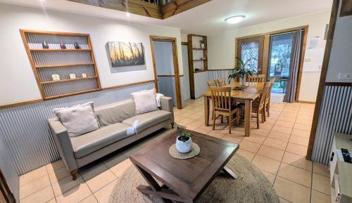 Self contained Garden View Bungalow with Hot Tub  - Not Pet Friendly 