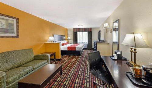 King Suite with Sofa Bed - Non-Smoking