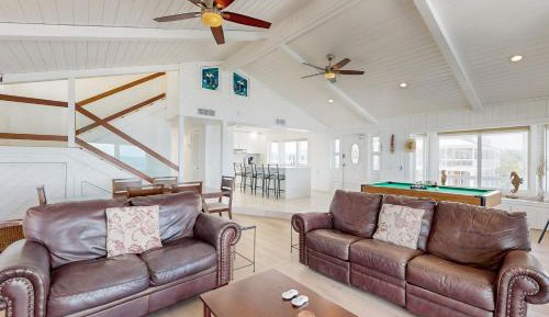 Three-Bedroom Vacation Home 