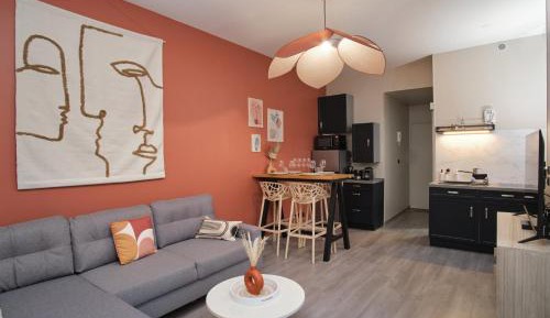 One-Bedroom Apartment