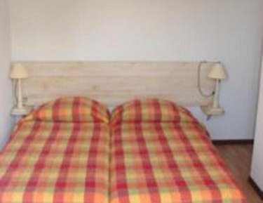 One-Bedroom Apartment (6 Adults)