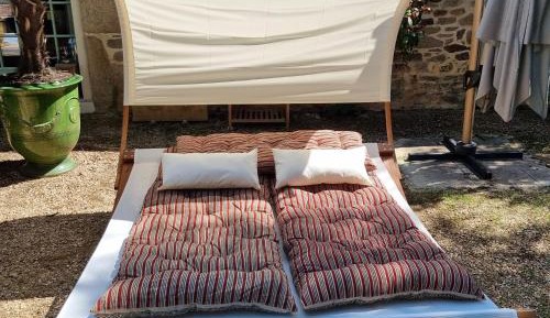 Queen Room with Pool View