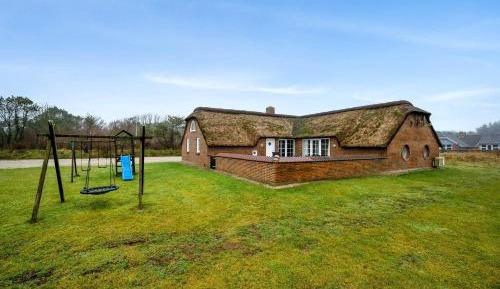 Six-Bedroom Holiday Home