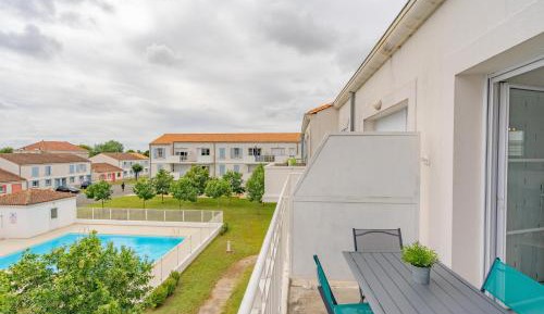 Superior One-Bedroom Apartment with Balcony