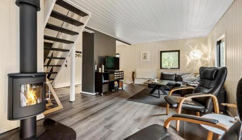 Three-Bedroom Vacation Home 