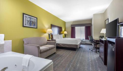 King Room with Bath Tub - Disability Access