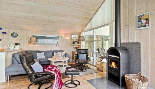 Three-Bedroom Vacation Home 