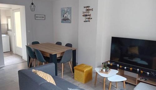 Three-Bedroom Vacation Home 