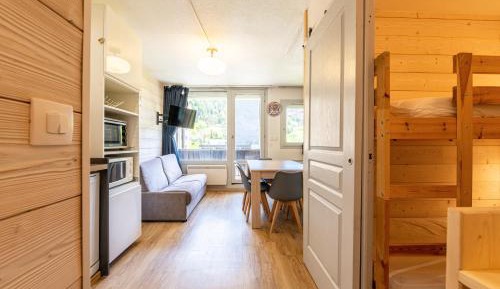 Superior One-Bedroom Apartment with Balcony