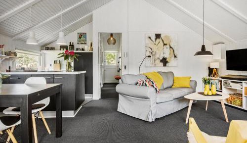 Three-Bedroom Vacation Home 