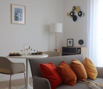 One-Bedroom Apartment with Balcony