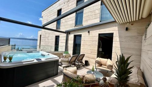 Apartment with Sea View