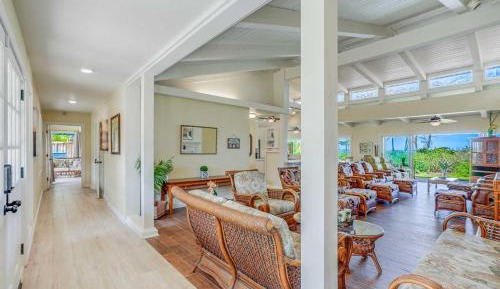 Six-Bedroom Holiday Home