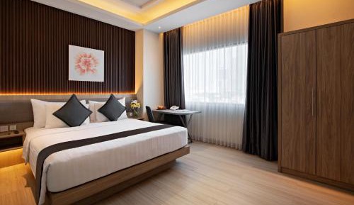 Deluxe King Room