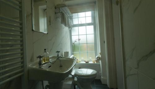 Queen Room with Garden View