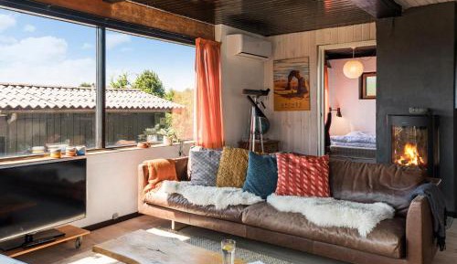 Five-Bedroom Holiday Home