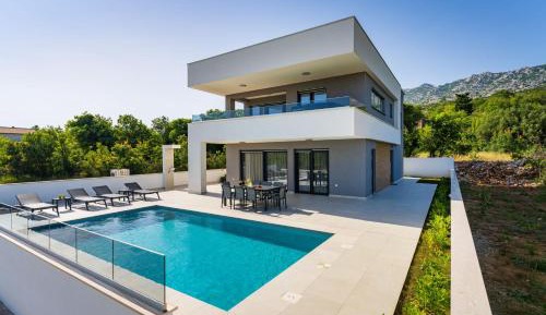 Villa with Private Pool