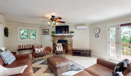 Three-Bedroom Vacation Home 