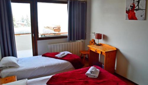 Triple Room Est with Mountain View and Balcony