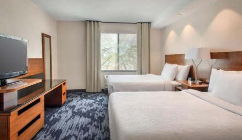 One-Bedroom Queen Suite with Two Queen Beds and Sofa Bed