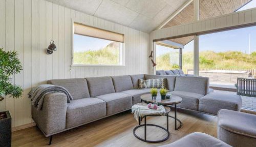 Nine-Bedroom Holiday Home