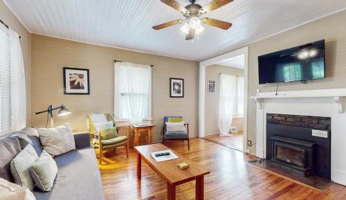 Three-Bedroom Vacation Home 