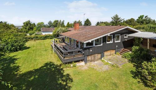 Six-Bedroom Holiday Home