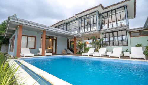 Deluxe Double Room with Extra Bed