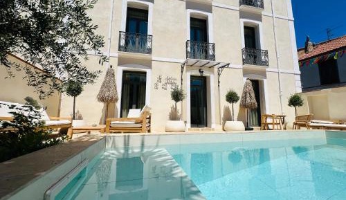 Suite with Private Pool