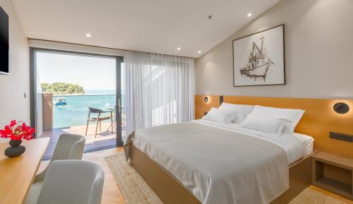 Deluxe Double Room with Sea View