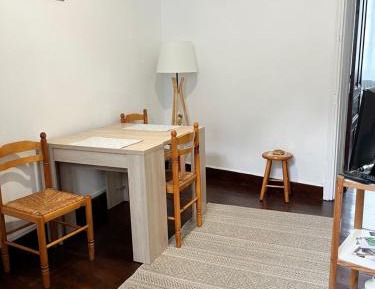 One-Bedroom Deluxe Apartment