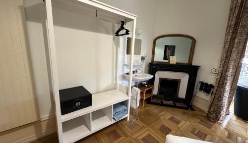 Double Room with Private External Bathroom