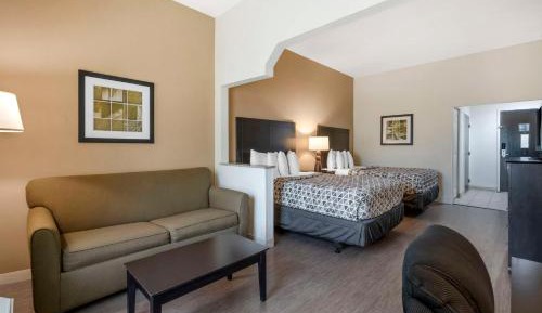 Suite with Two Double Beds - Non-Smoking