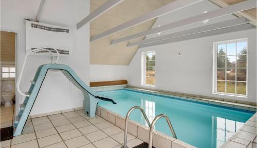 Six-Bedroom Holiday Home