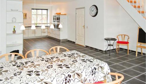 Seven-Bedroom Holiday Home