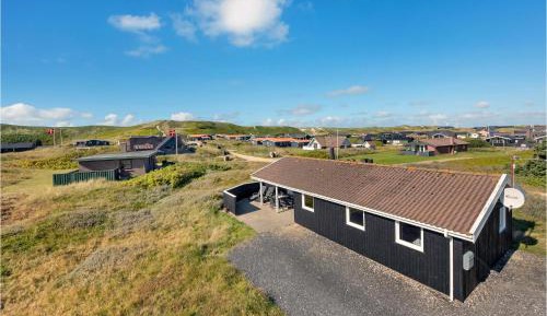 Three-Bedroom Vacation Home 