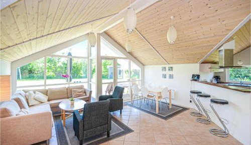 Three-Bedroom Vacation Home 