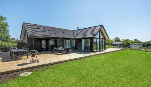 Four-Bedroom Vacation Home